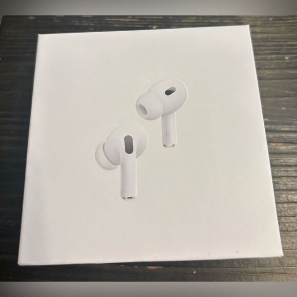 NEW! Earphone 2nd Generation Includes Magnetic Charging Case New In Box Unbrande - Picture 1 of 5